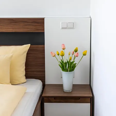Jägerhaus Hotel 3*