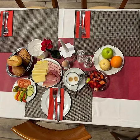 Hotel Jaegerhaus In Am Hohentwiel 3*