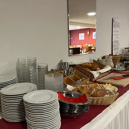 Jaegerhaus In Am Hohentwiel Hotel 3*