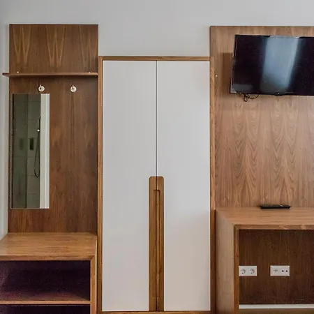 Hotel Jaegerhaus In Am Hohentwiel 3*