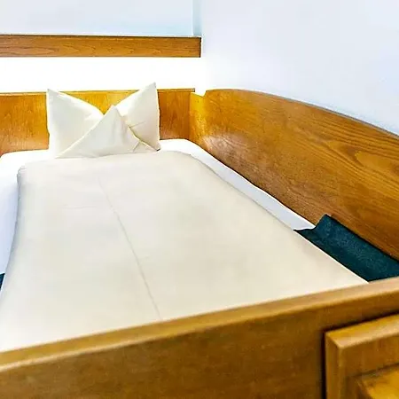 Jaegerhaus In Am Hohentwiel Singen