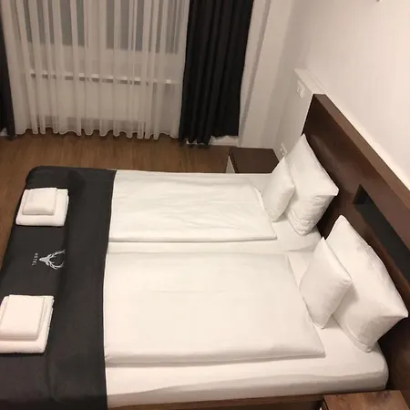 فندق Jaegerhaus In Am Hohentwiel 3*