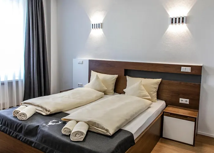 Jaegerhaus In Am Hohentwiel 3*