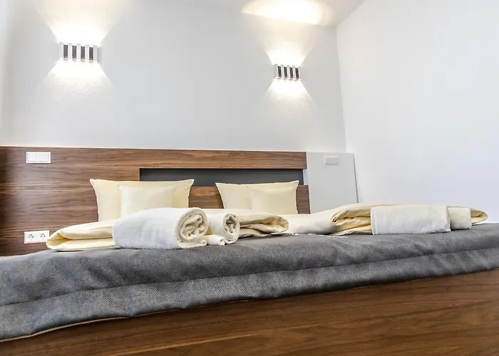 Jaegerhaus In Am Hohentwiel 호텔 3*